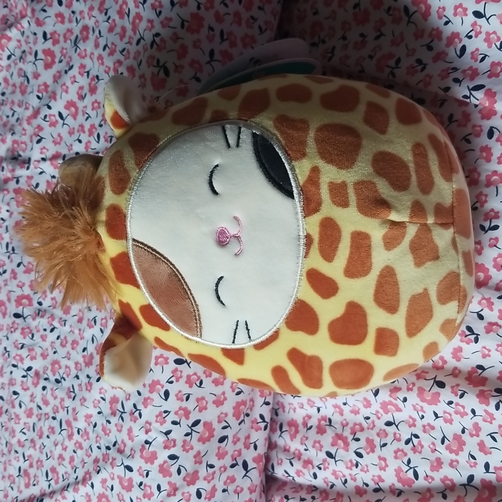 Brand new Squishmallows Cam the cat dress as giraffe Pillow 8”
